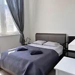 Bankowy 아파트 *